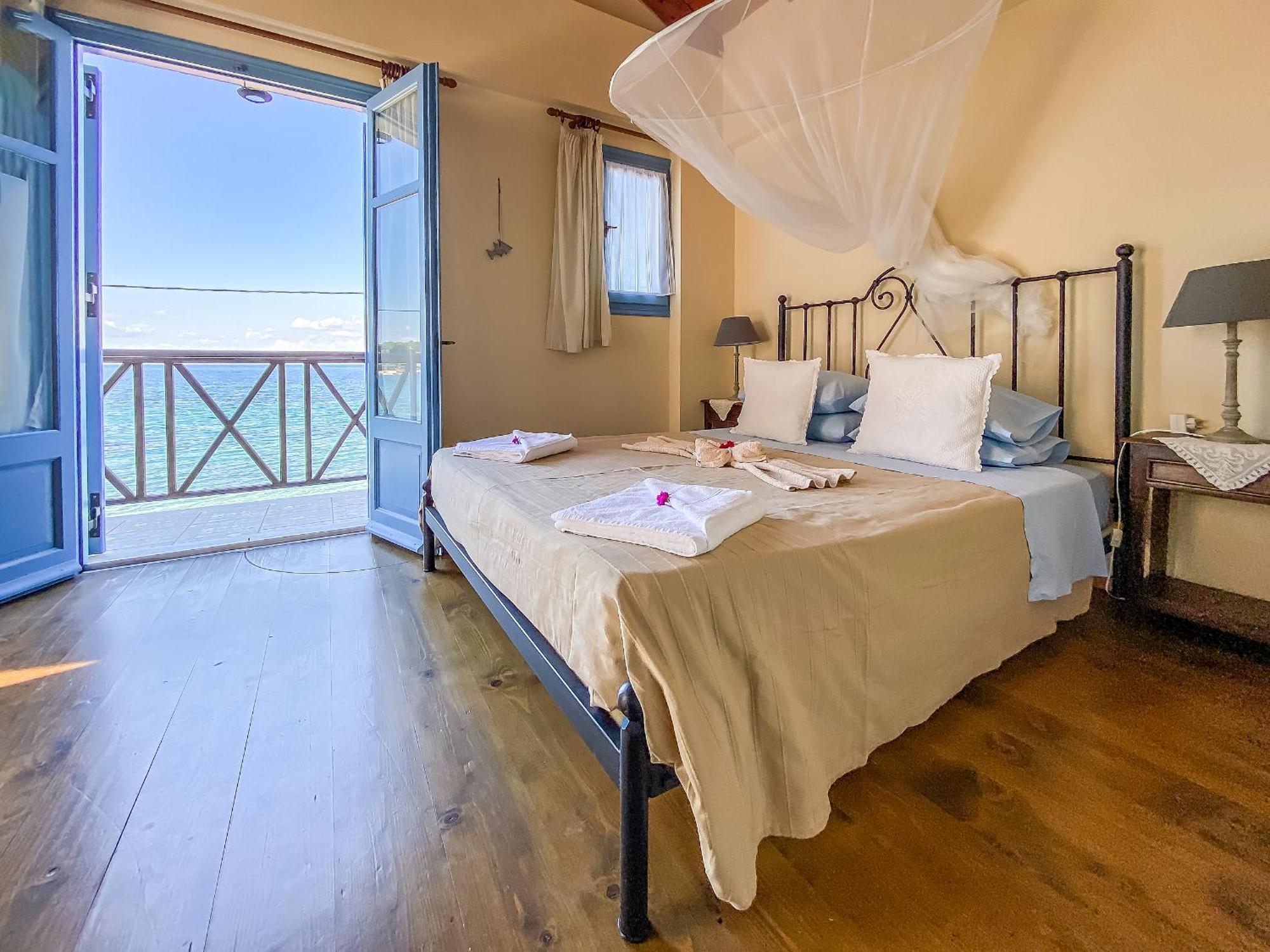 Ferienhaus Kyparissis Skala Mistegnon